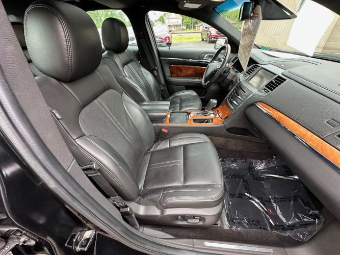 2014 Lincoln MKS Image 12