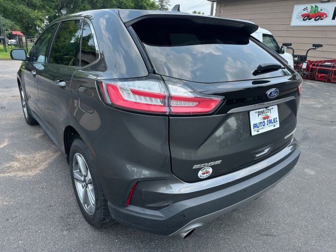 2019 Ford Edge Image 3