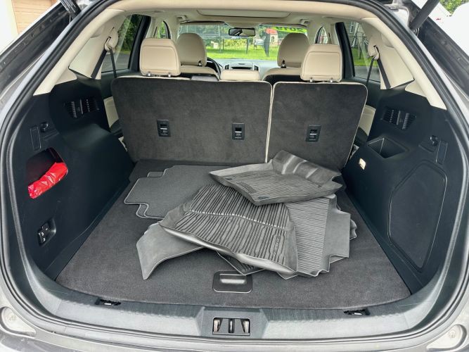 2019 Ford Edge Image 5