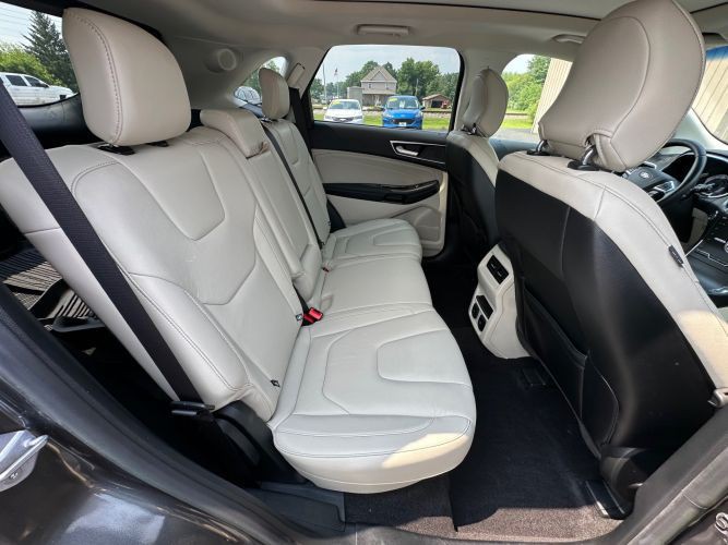 2019 Ford Edge Image 13