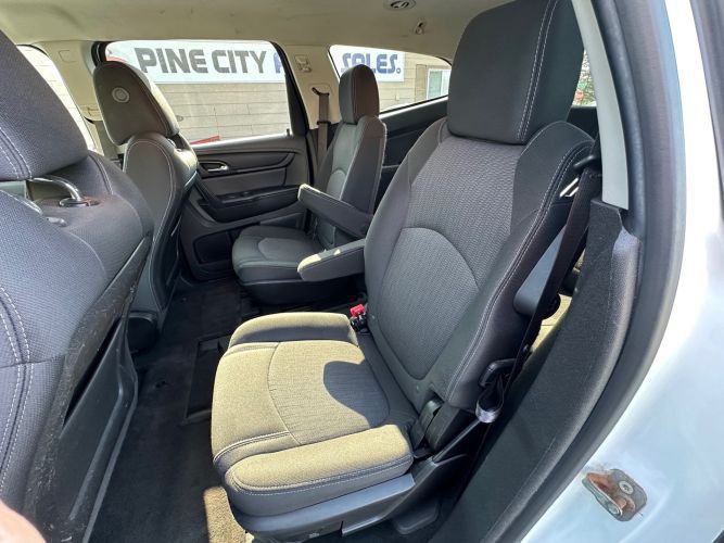 2017 Chevrolet Traverse Image 12