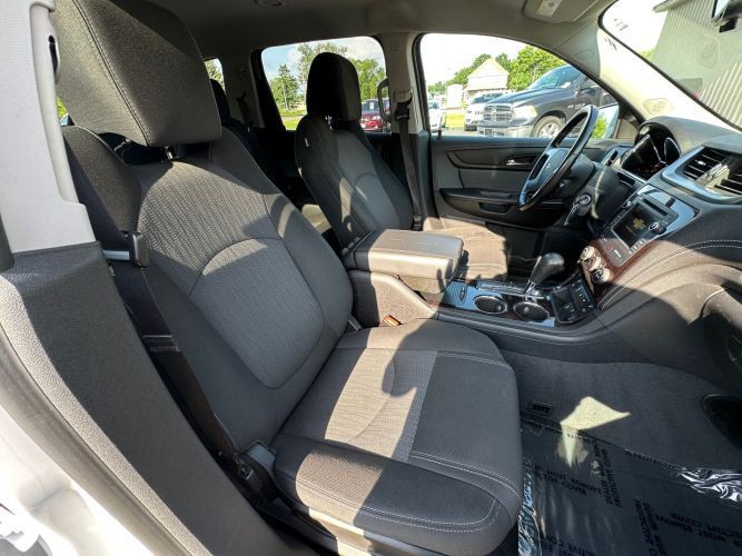 2017 Chevrolet Traverse Image 15