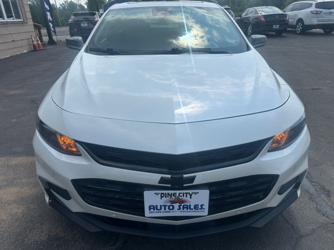 2017 Chevrolet Malibu Image 8