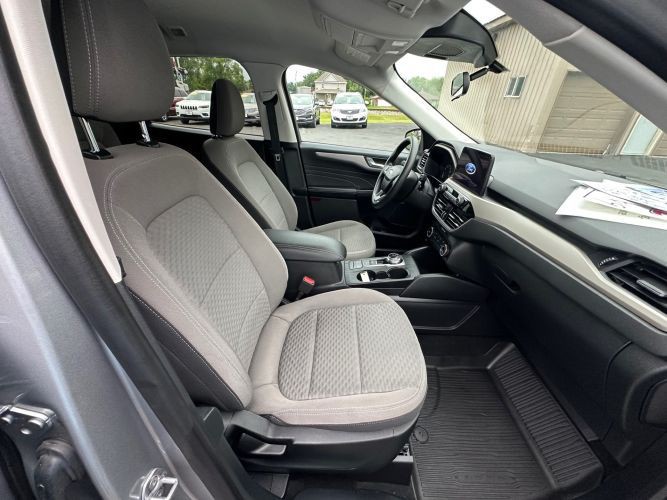 2021 Ford Escape Image 14