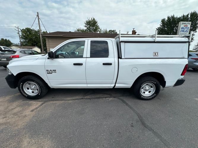 2022 RAM 1500 Image 2