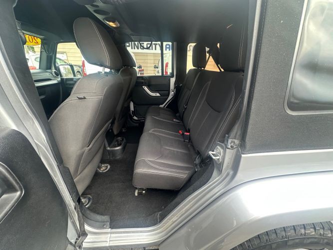 2016 Jeep Wrangler Unlimited Image 11