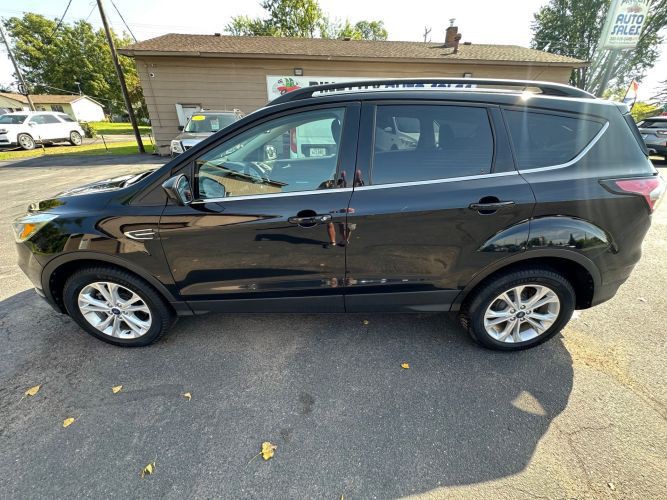 2018 Ford Escape Image 2