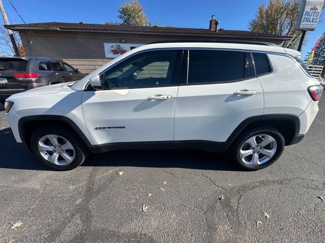 2018 Jeep Compass Image 2