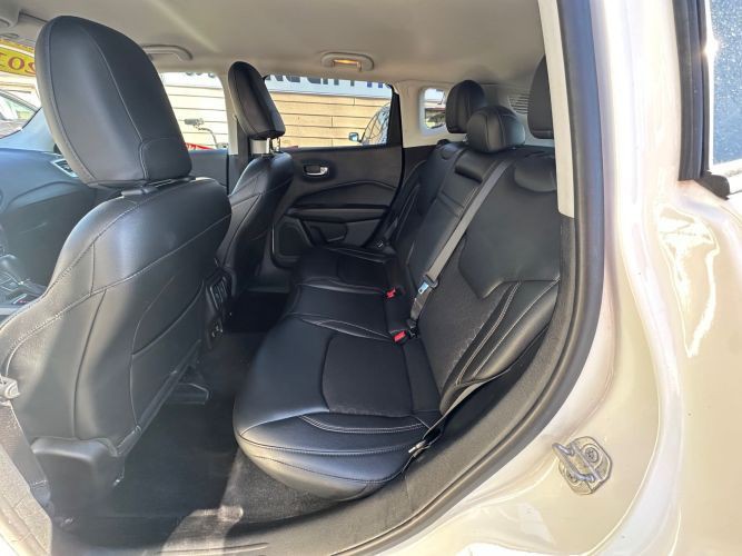 2018 Jeep Compass Image 12