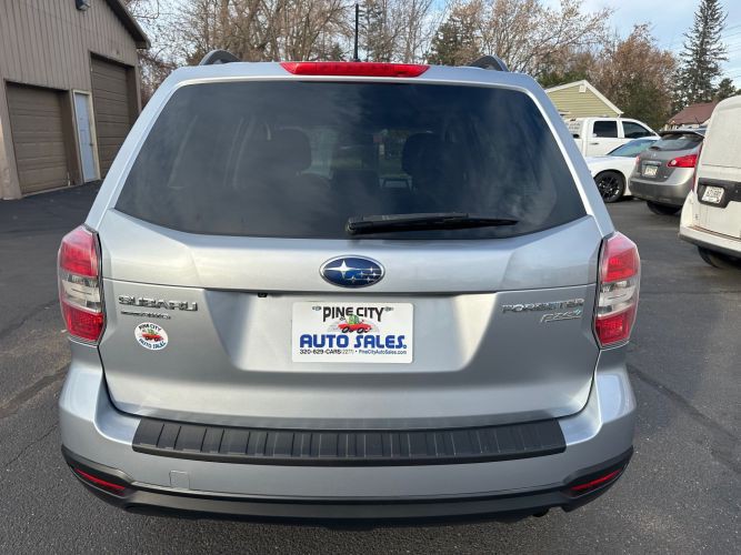 2014 Subaru Forester Image 4