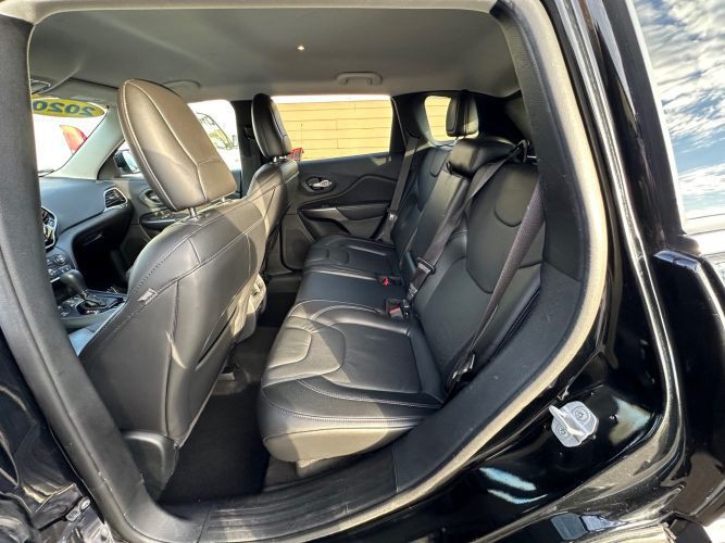 2020 Jeep Cherokee Image 12