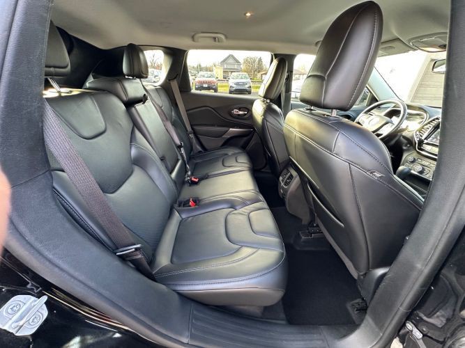 2020 Jeep Cherokee Image 13