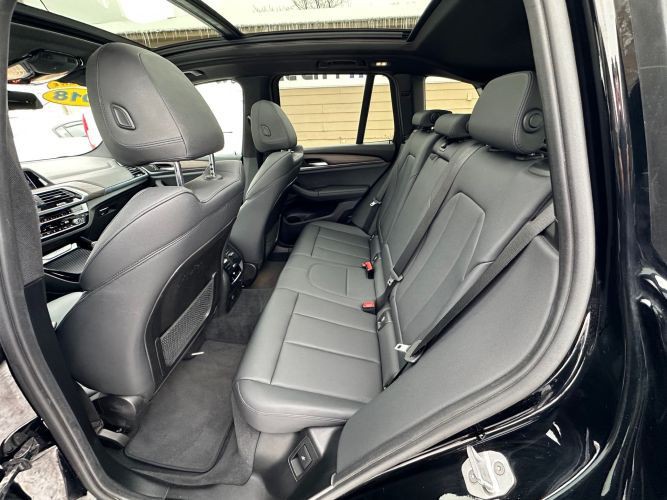 2018 BMW X3 Image 12