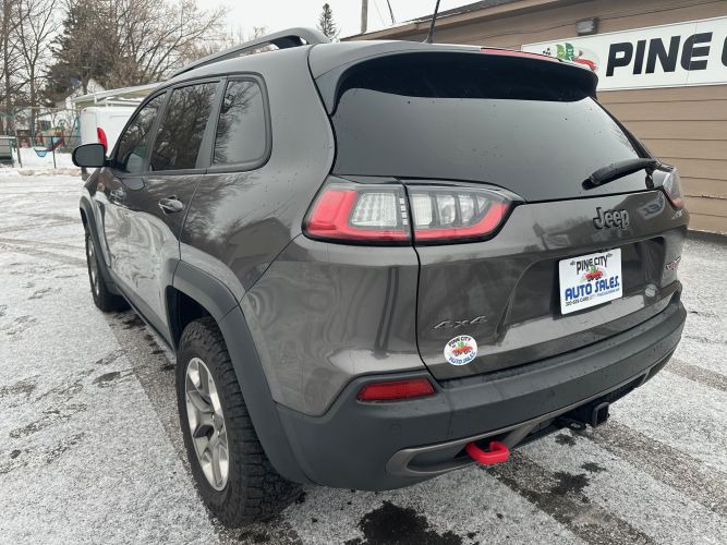 2019 Jeep Cherokee Image 3
