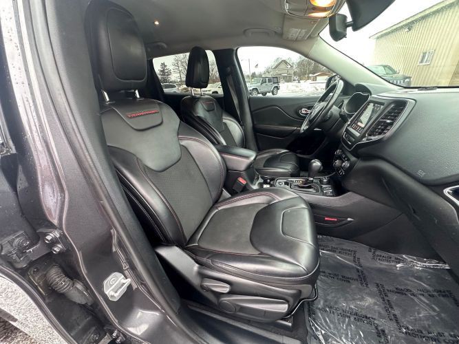 2019 Jeep Cherokee Image 14