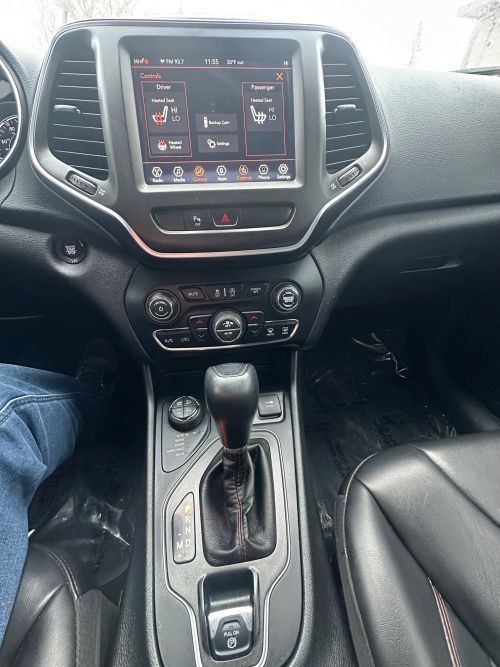 2019 Jeep Cherokee Image 16