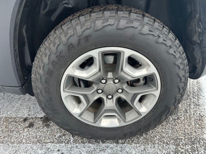 2019 Jeep Cherokee Image 18