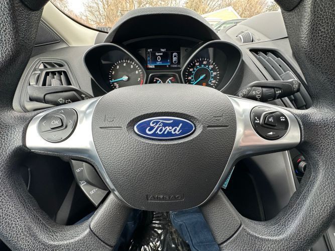2015 Ford Escape Image 16