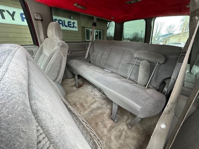 1996 Chevrolet Tahoe Image 11