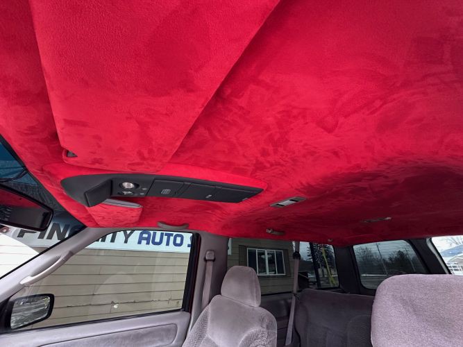 1996 Chevrolet Tahoe Image 18