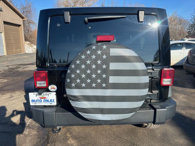 2017 Jeep Wrangler Image 4