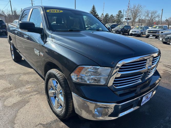 2017 RAM 1500 Image 8