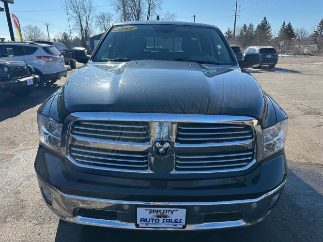 2017 RAM 1500 Image 9