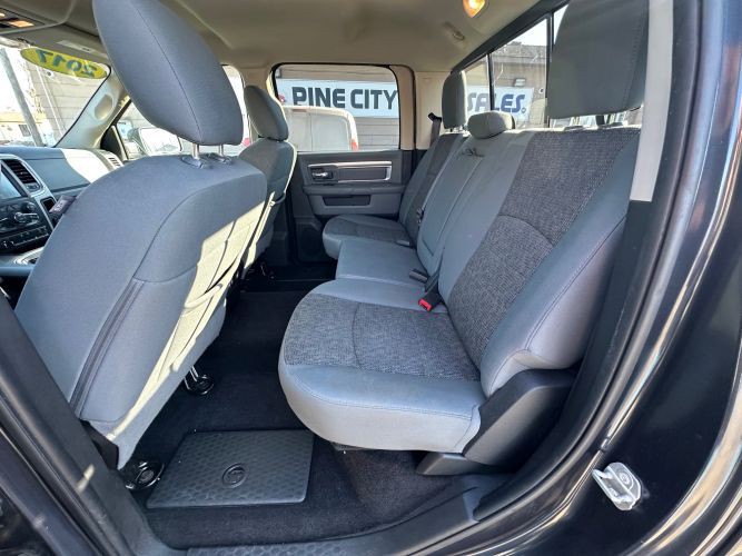 2017 RAM 1500 Image 16