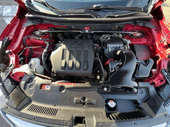 2018 Mitsubishi Eclipse Image 10