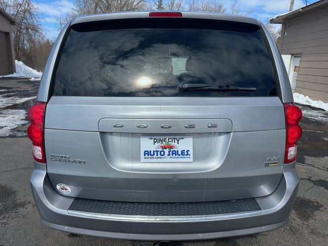2015 Dodge Grand Caravan Image 4