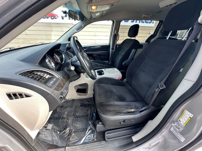 2015 Dodge Grand Caravan Image 11