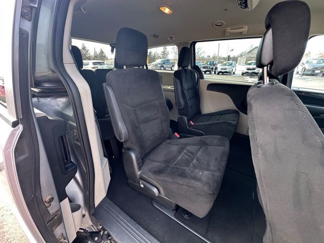 2015 Dodge Grand Caravan Image 14