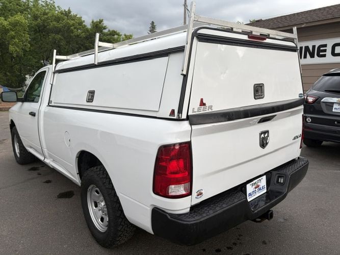 2021 RAM 1500 Image 3
