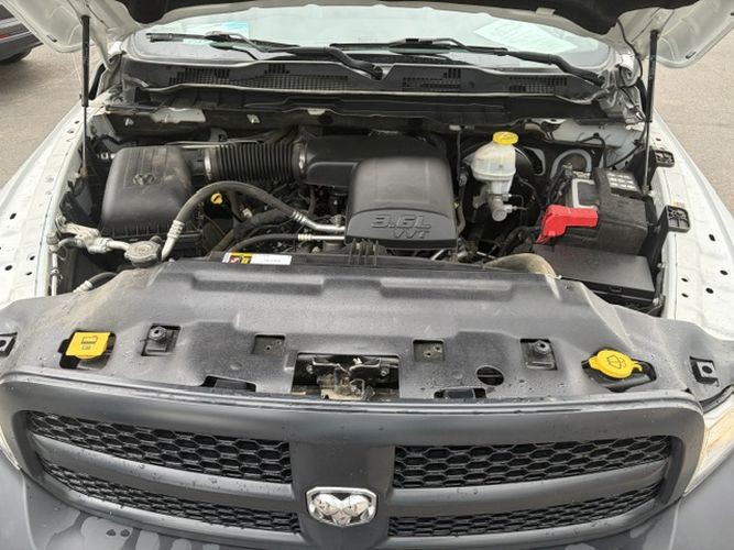 2021 RAM 1500 Image 9