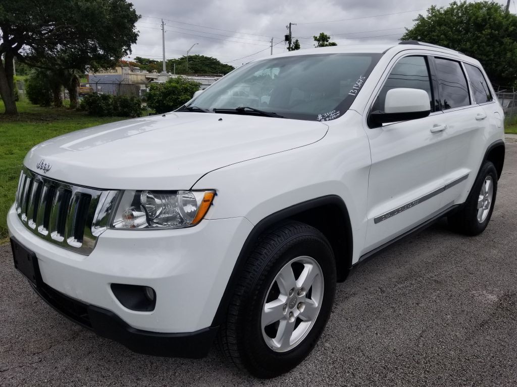 2013 Jeep Grand Cherokee Image 1