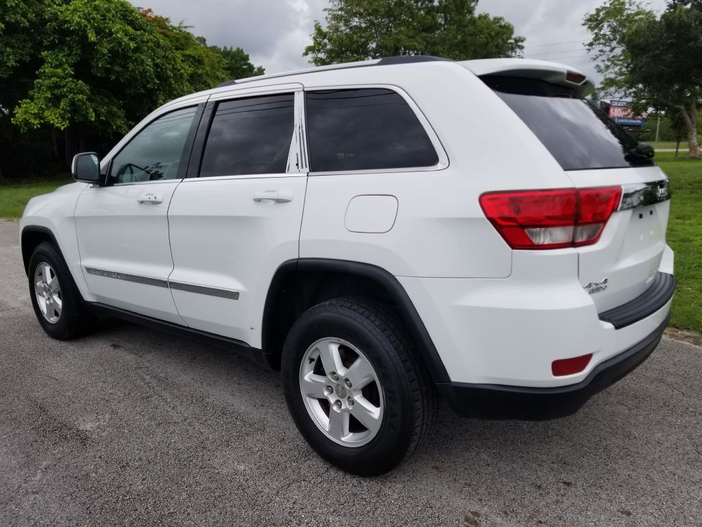 2013 Jeep Grand Cherokee Image 3