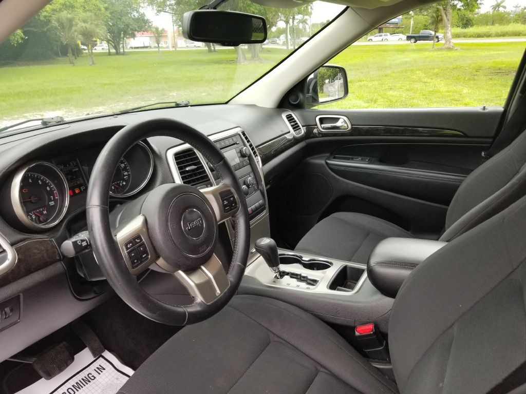 2013 Jeep Grand Cherokee Image 10