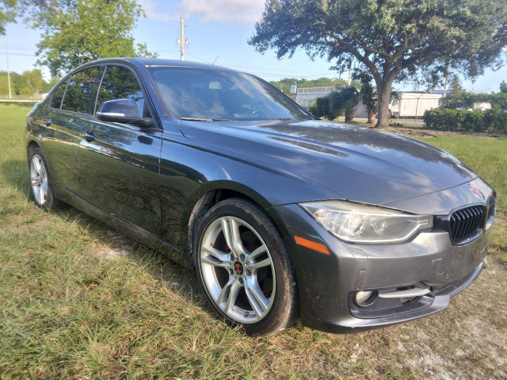 2015 BMW 3 Series Image 2