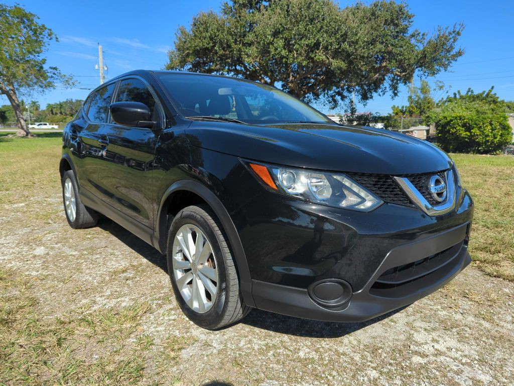 2017 Nissan Rogue Image 3
