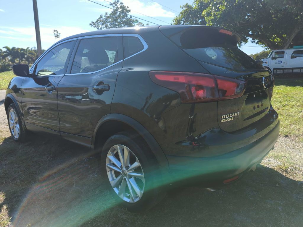 2017 Nissan Rogue Image 6