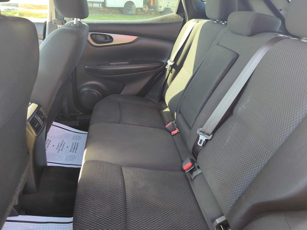 2017 Nissan Rogue Image 7