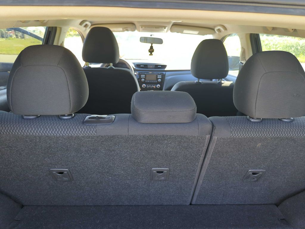 2017 Nissan Rogue Image 9