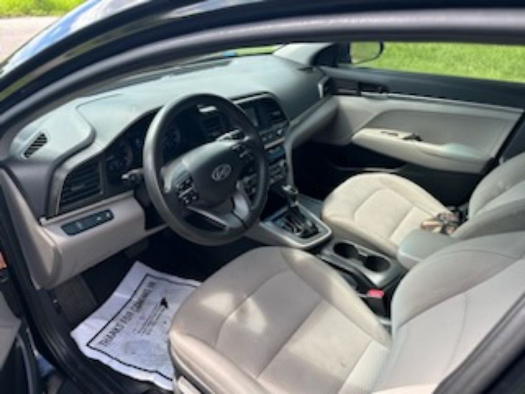 2020 Hyundai Elantra Image 7