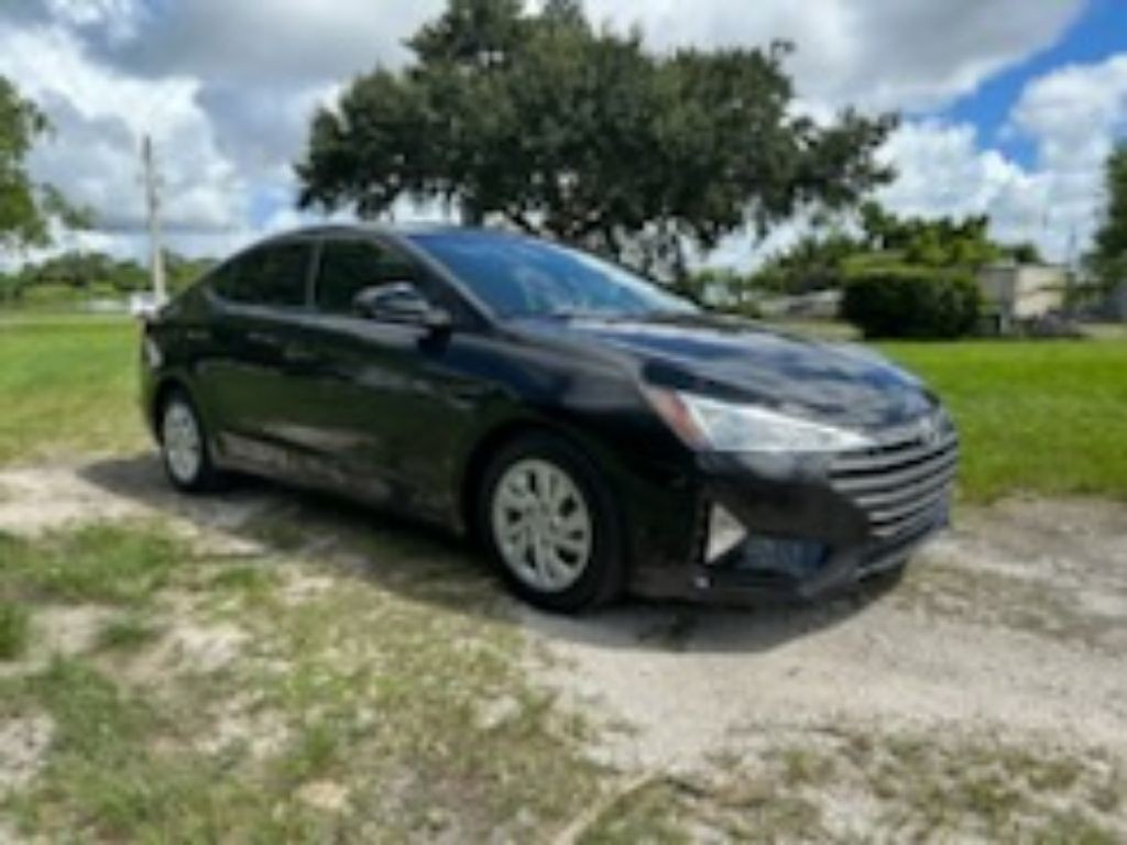 2020 Hyundai Elantra Image 10