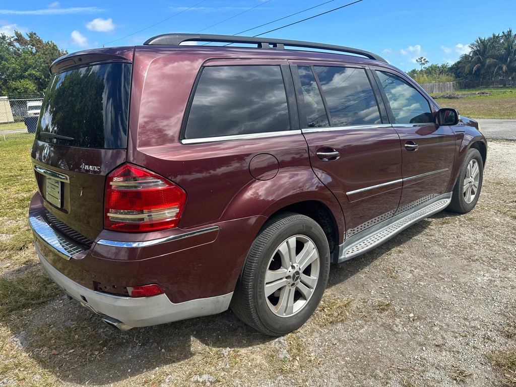 2008 Mercedes-Benz GL-Class Image 4