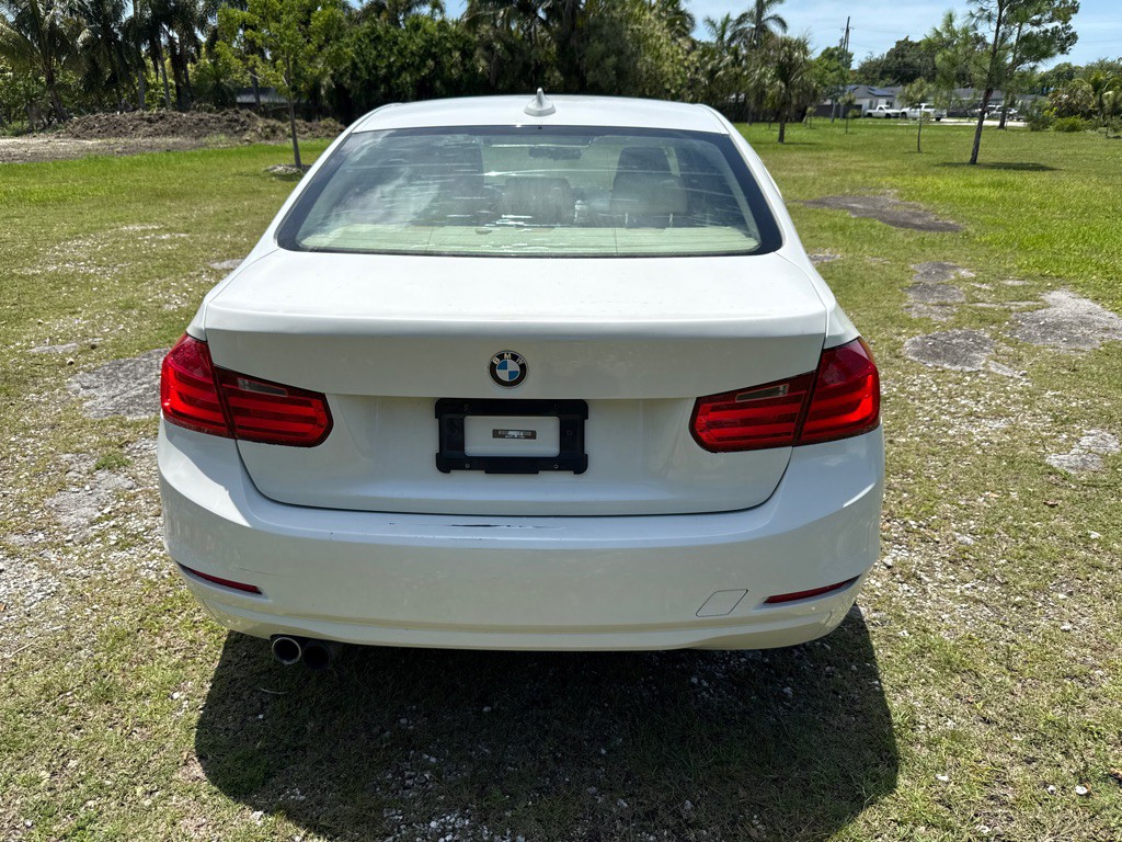 2015 BMW 3 Series Image 6
