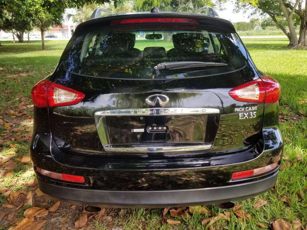 2009 INFINITI EX35 Image 5