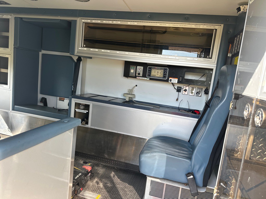 2015 RAM 5500 Image 12