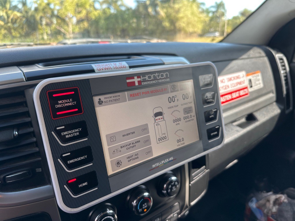 2015 RAM 5500 Image 22