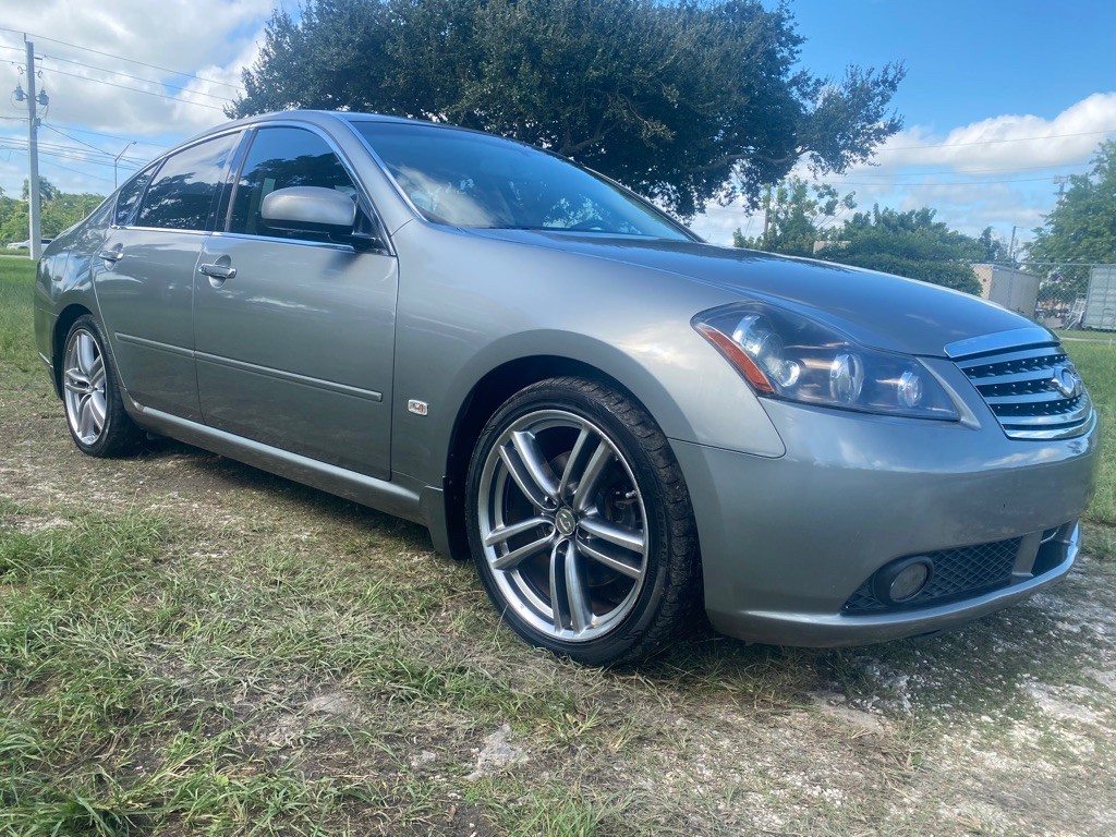 2007 INFINITI M35 Image 4